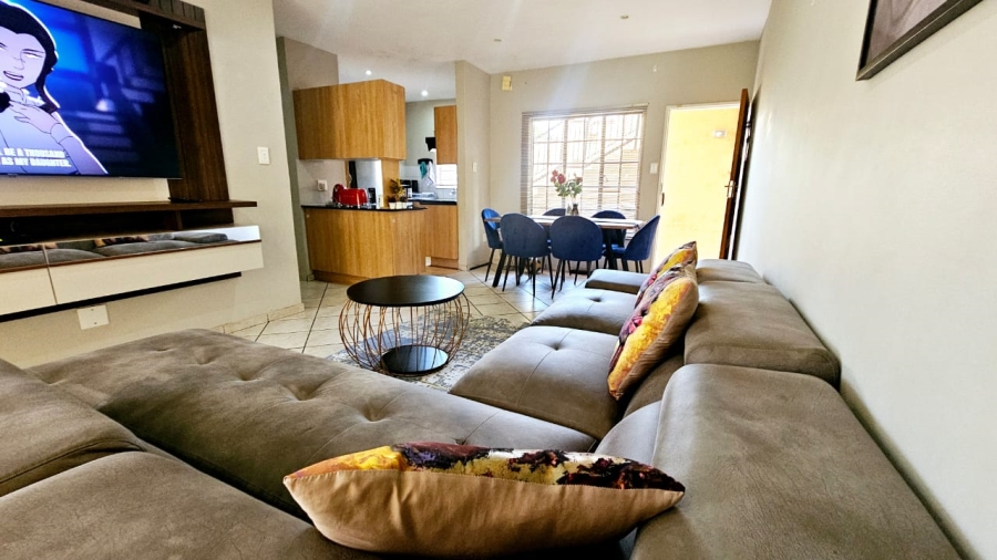 3 Bedroom Property for Sale in Safari Gardens North West